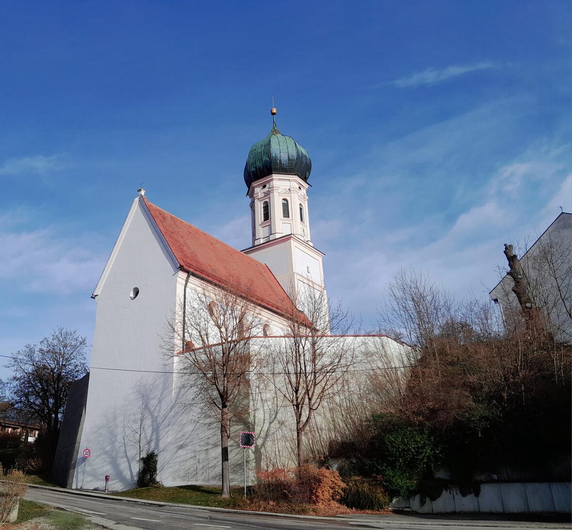 Kirche St. Peter und Paul in Winkl